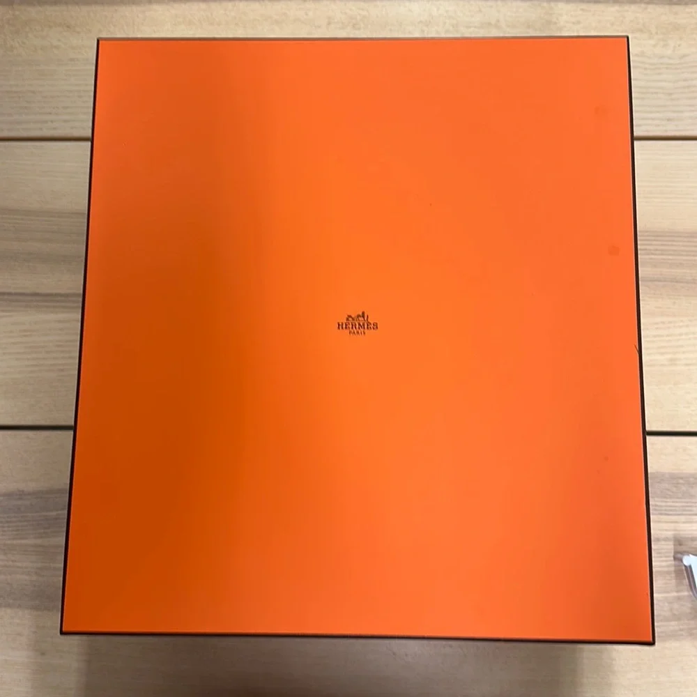 Hermes box